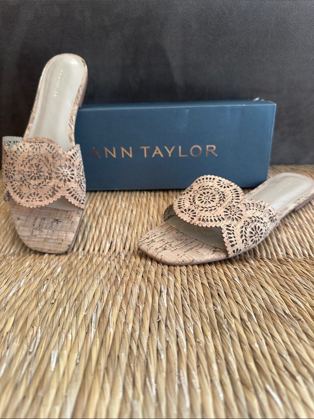 Ann Taylor Natural Laser-Cut Cork Slide Sandals size 7.5
